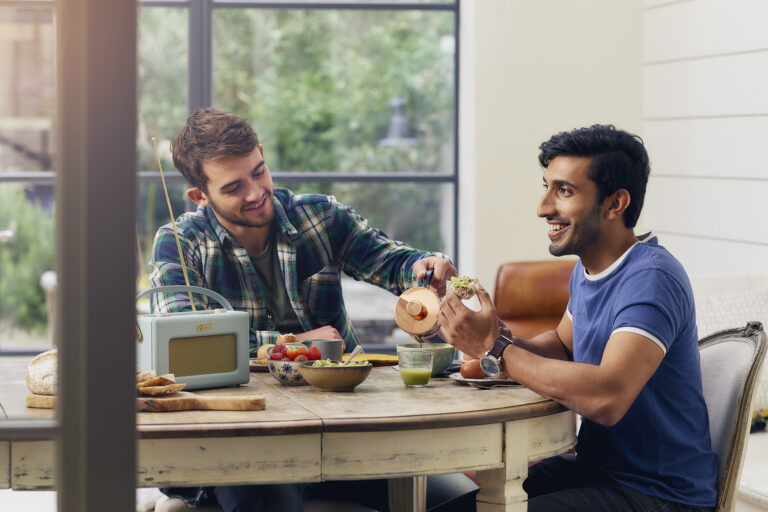 UK radio listening remains static at 89% of the population