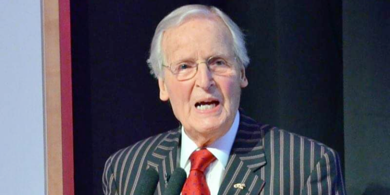 Tributes paid to BBC radio presenter Nicholas Parsons