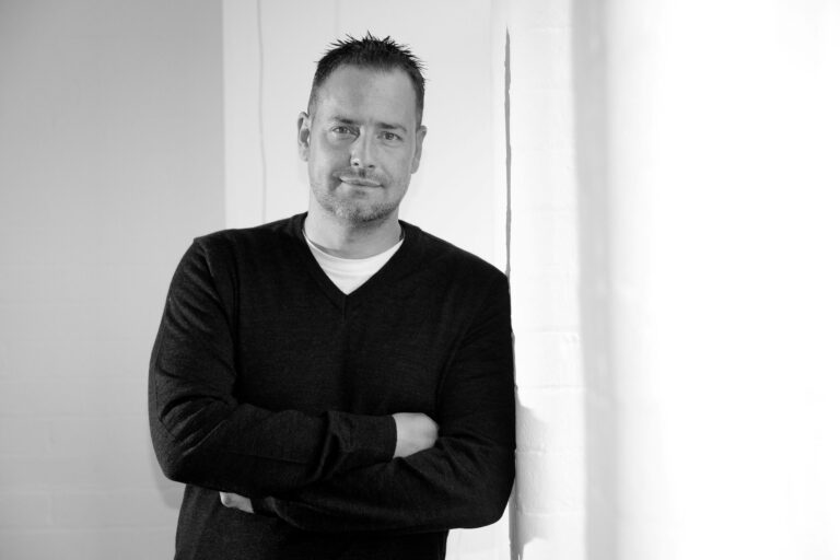 New UK chart show available for radio syndication