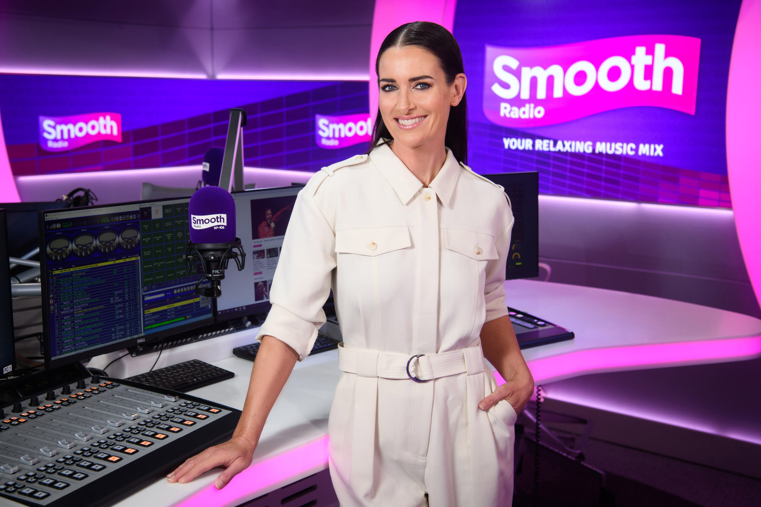 Weekend changes at Smooth Radio as Kirsty Gallacher joins – RadioToday