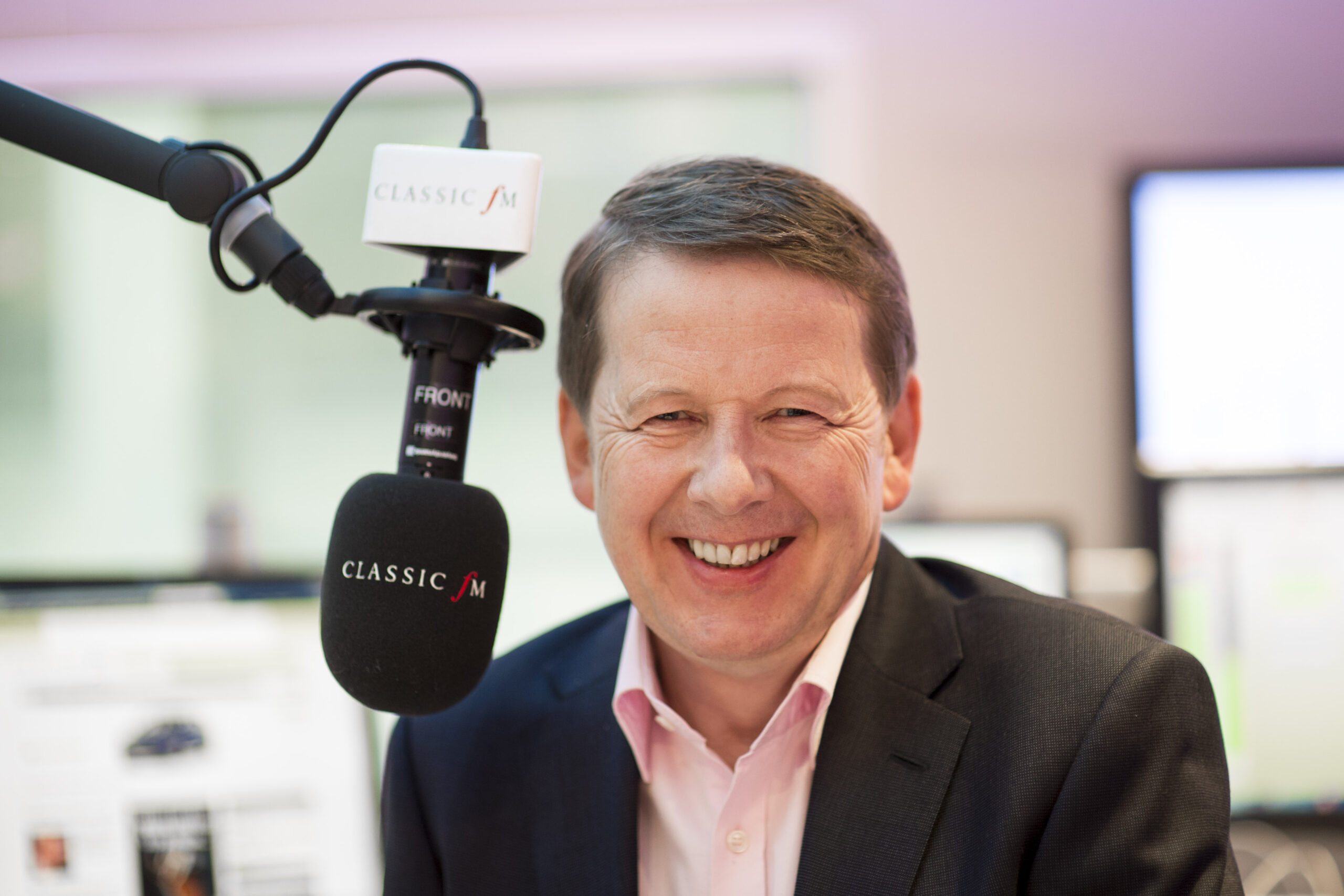 tributes-paid-to-classic-fm-presenter-bill-turnbull-who-has-died-aged