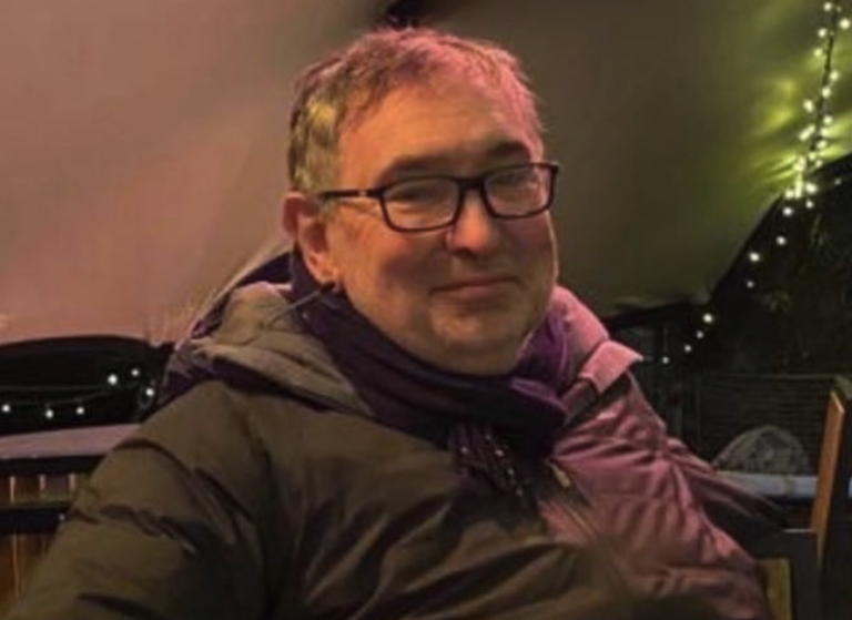 Tributes paid to former editor of BBC Radio Cymru Aled Glynne Davies