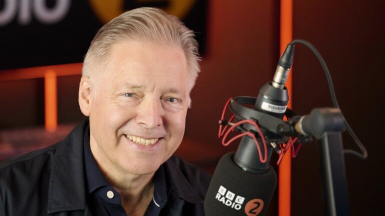Mark Goodier, Ellie Taylor and Alex Jones to cover Radio 2 Drive
