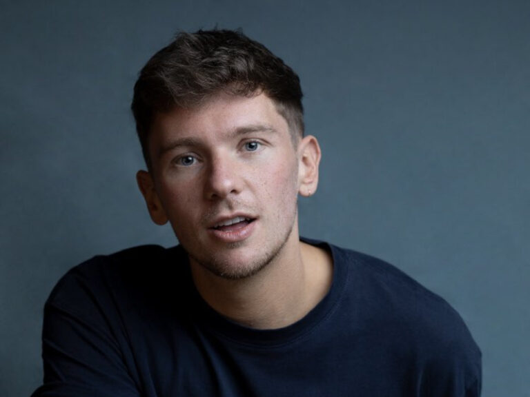 Sam Darlaston joins Radio 1 to host Early Breakfast